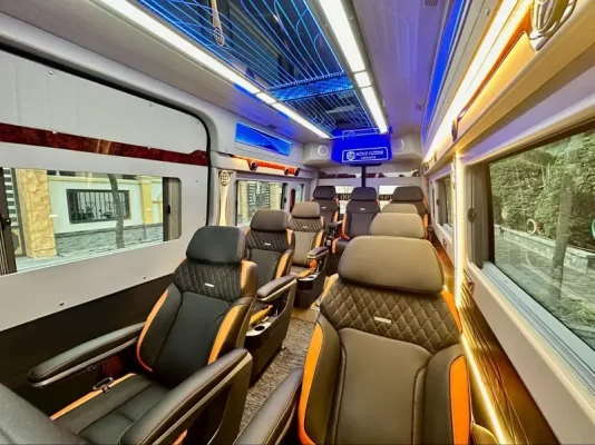 xe limousine ha noi viet tri 6