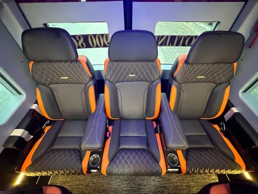 xe limousine ha noi viet tri co nuoc uong 6